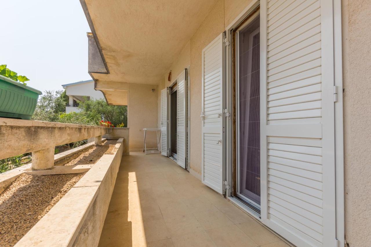 Adria Krk Apartment クルク エクステリア 写真