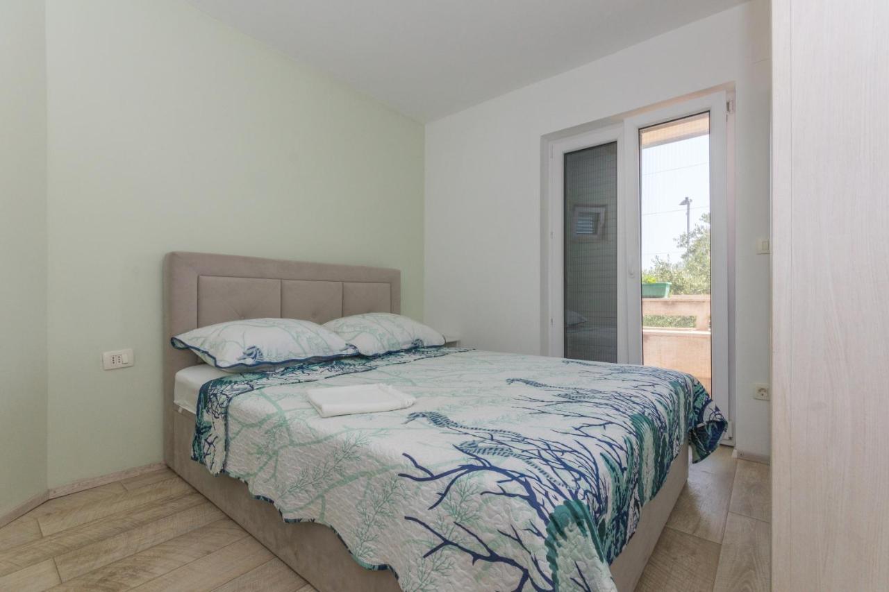 Adria Krk Apartment クルク エクステリア 写真
